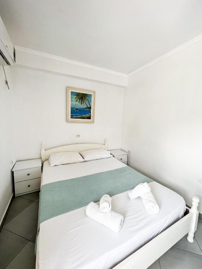 Ionian View B&B Himare Buitenkant foto