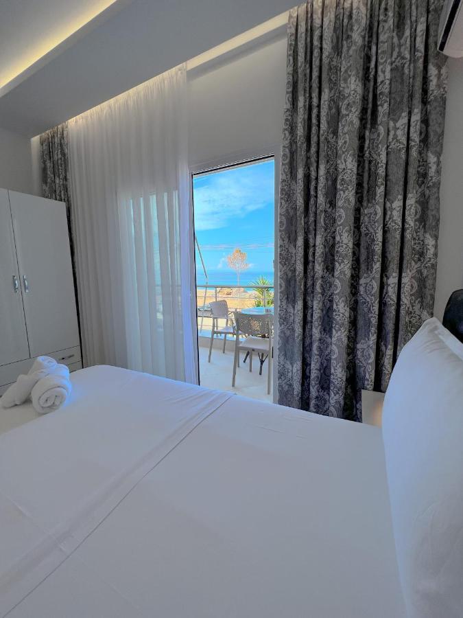 Ionian View B&B Himare Buitenkant foto