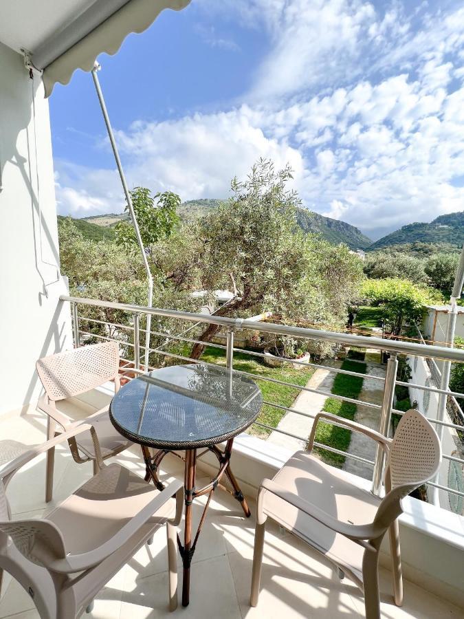 Ionian View B&B Himare Buitenkant foto